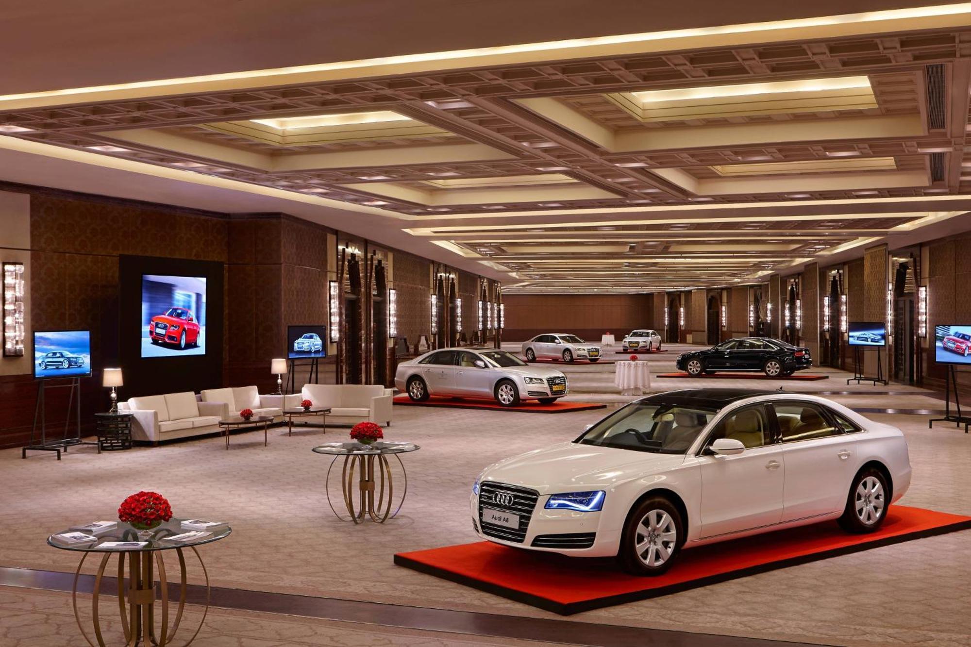Itc Grand Chola, A Luxury Collection Hotel, Chennai Exterior photo Audi showroom in India