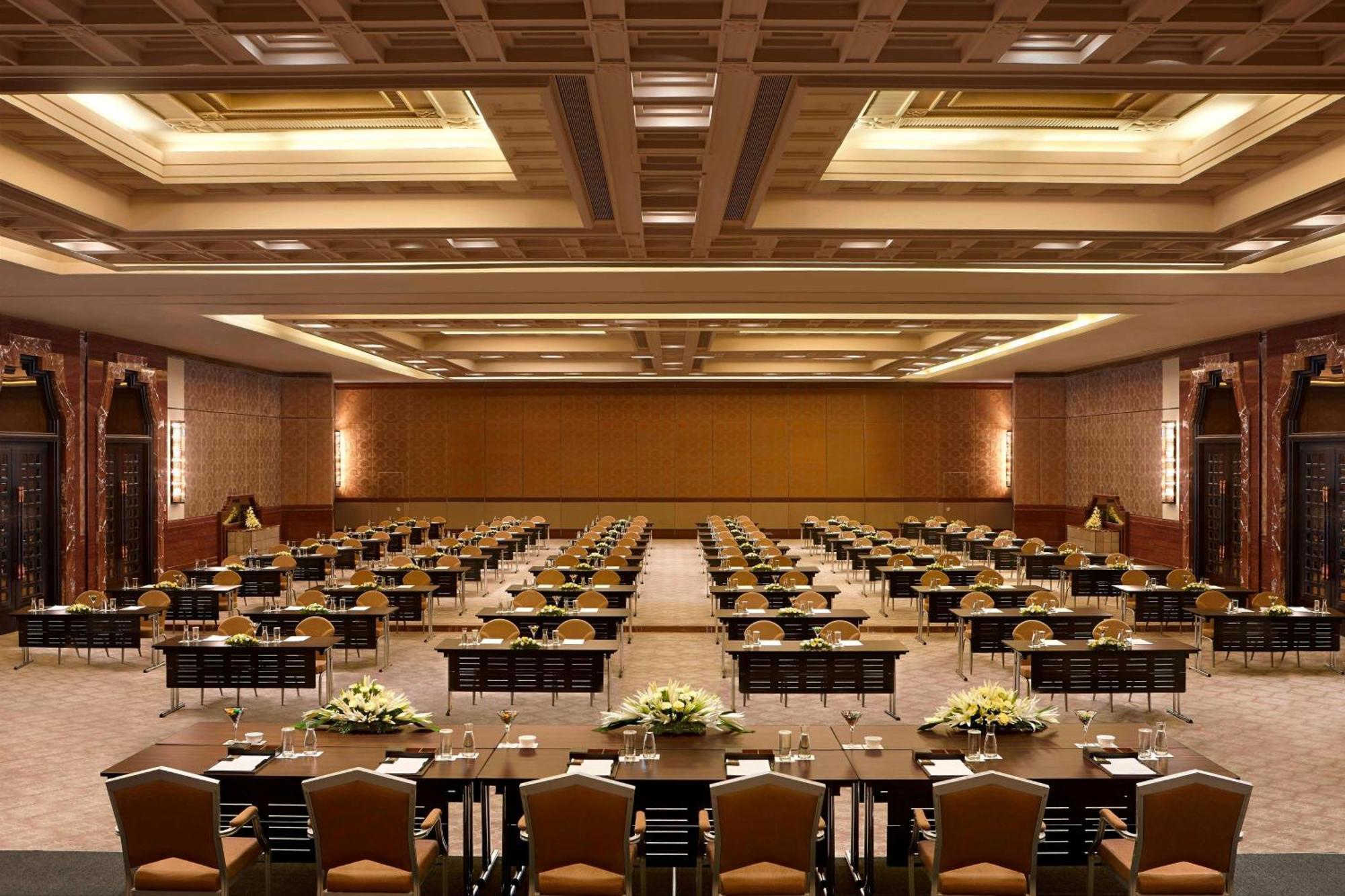 Itc Grand Chola, A Luxury Collection Hotel, Chennai Exterior photo The Grand Ballroom