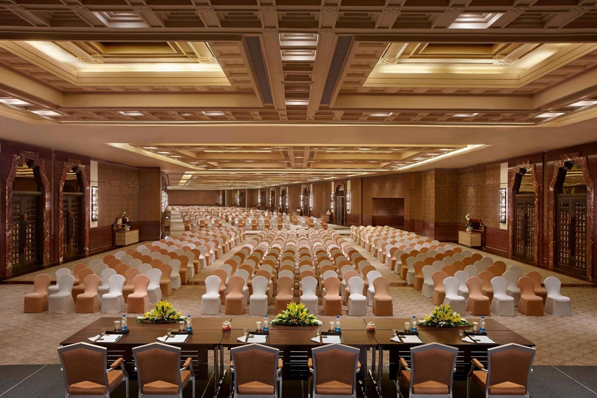 Itc Grand Chola, A Luxury Collection Hotel, Chennai Exterior photo The Grand Ballroom