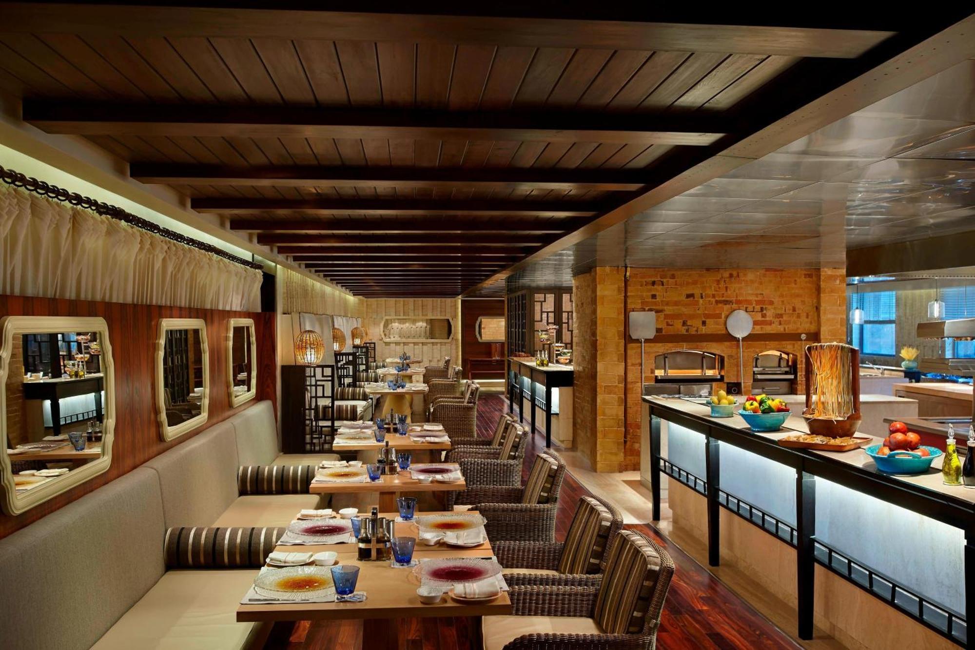 Itc Grand Chola, A Luxury Collection Hotel, Chennai Exterior photo The restaurant