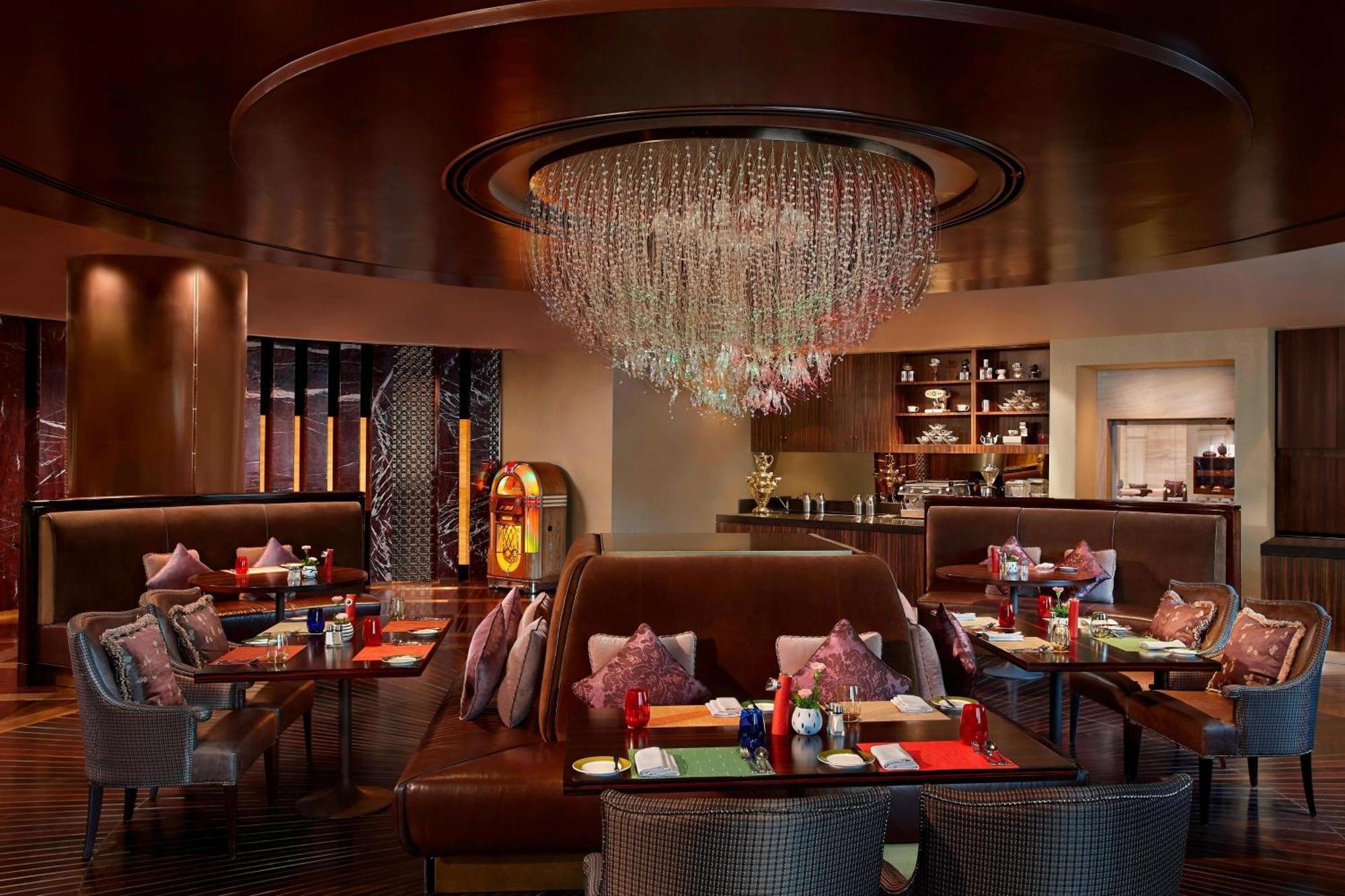Itc Grand Chola, A Luxury Collection Hotel, Chennai Exterior photo The interior of the restaurant