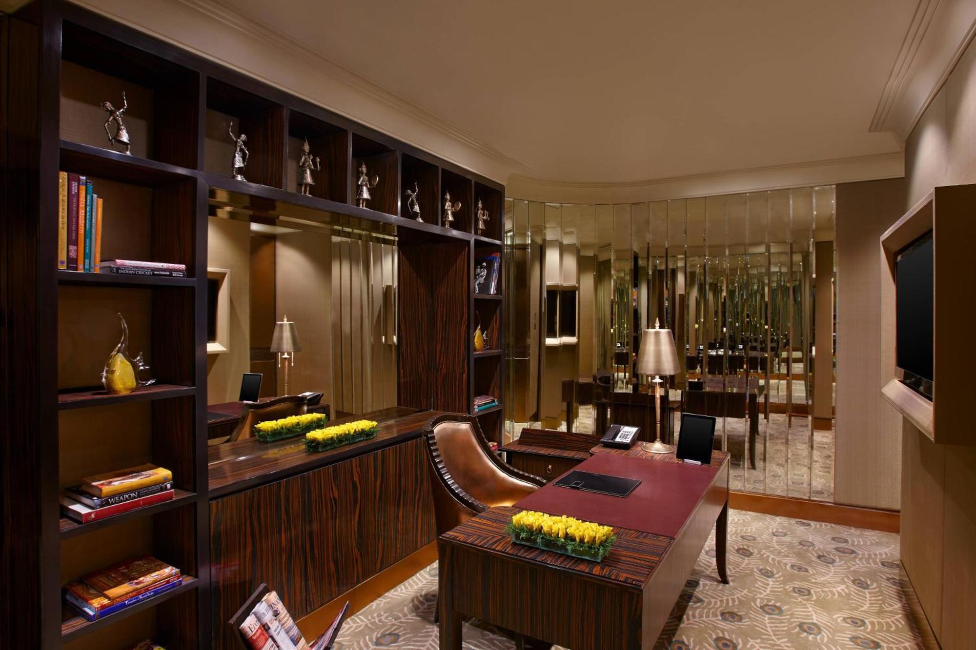 Itc Grand Chola, A Luxury Collection Hotel, Chennai Exterior photo The Westin Mumbai