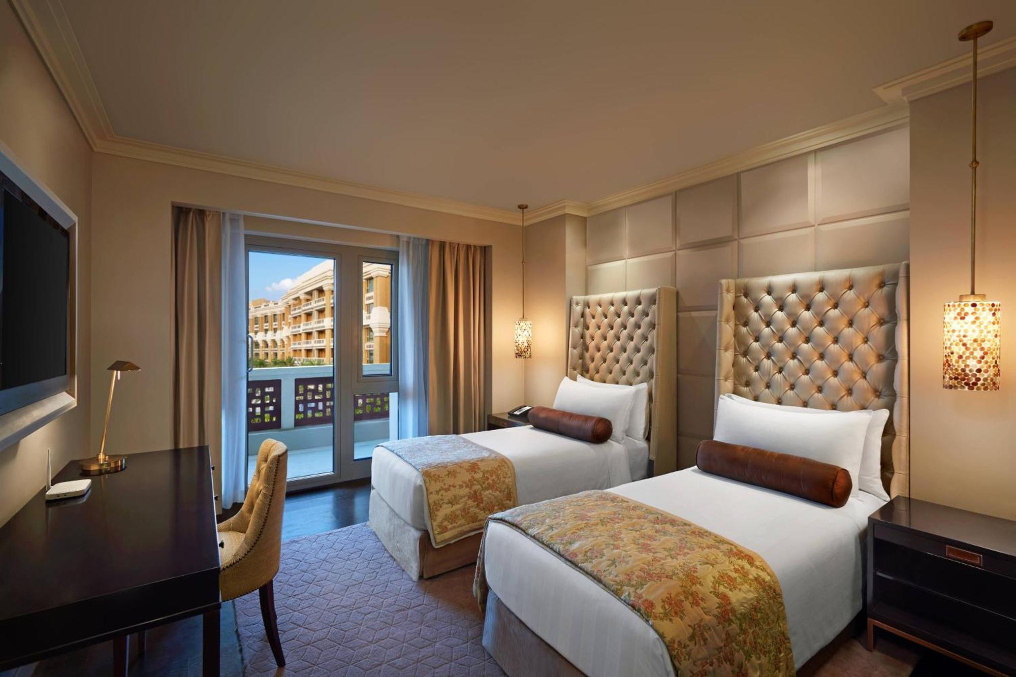 Itc Grand Chola, A Luxury Collection Hotel, Chennai Exterior photo Deluxe Room