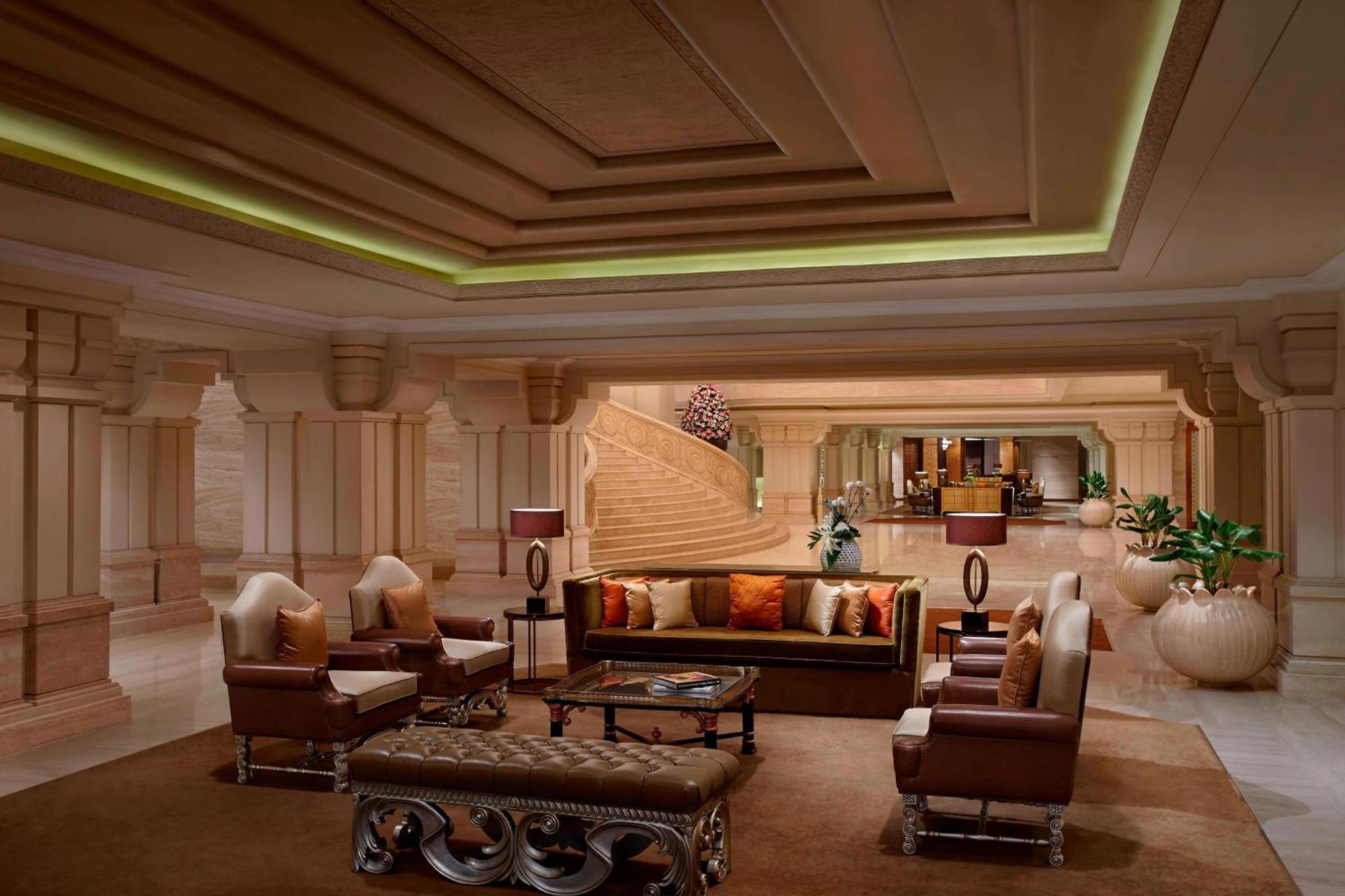 Itc Grand Chola, A Luxury Collection Hotel, Chennai Exterior photo The lobby of the Taj Mahal Palace, Mumbai