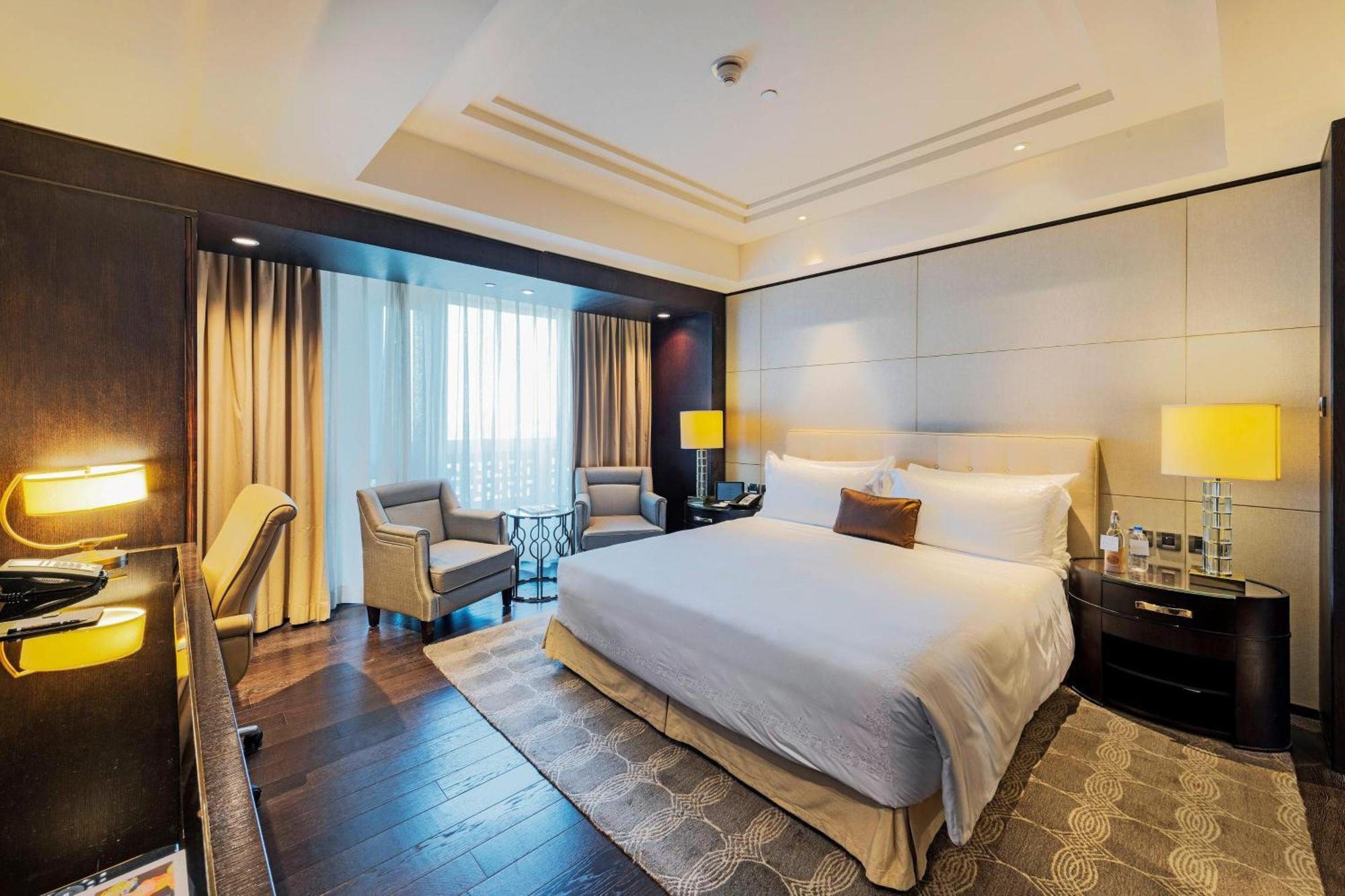 Itc Grand Chola, A Luxury Collection Hotel, Chennai Exterior photo Deluxe Room